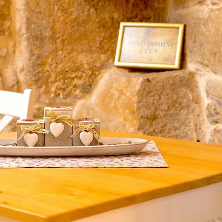 Luxe Diocletian Stones Centre Daire *