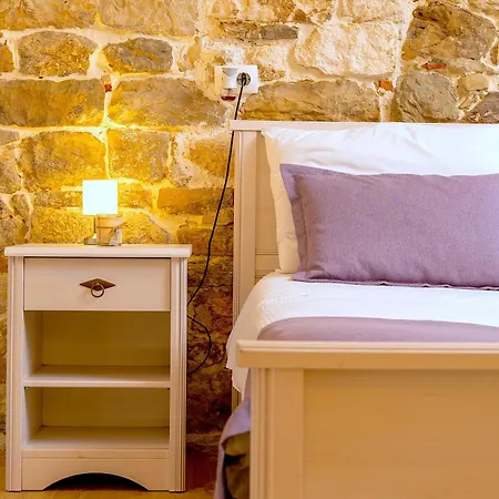 Διαμέρισμα Luxe Diocletian Stones Centre *